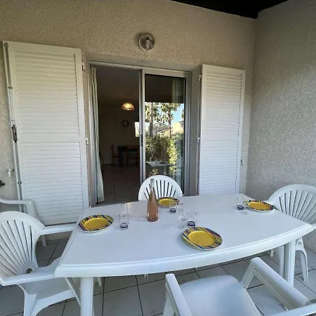 Pavillon A Avec Piscine, Jardinet, Proche Et Commerces, Capacite 6 Personnes - Fr-1-701-23
