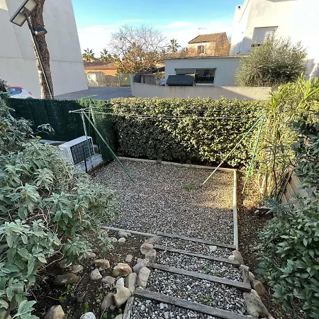 Pavillon A Avec Piscine, Jardinet, Proche Et Commerces, Capacite 6 Personnes - Fr-1-701-23 Daire *